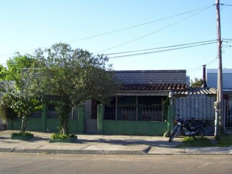 Casa En Venta En Salto, Salto