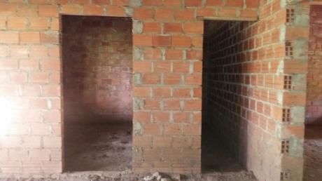 Casa En Obra Bruta Entre Cotoca Y Paurito - Permuta