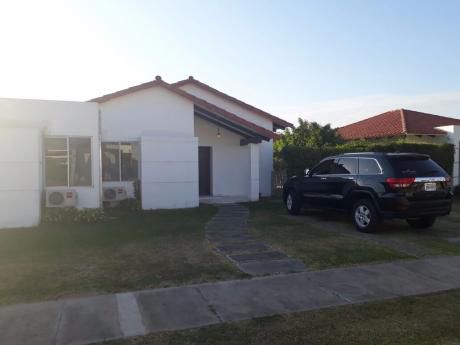Hermosa Casa En El Urubo