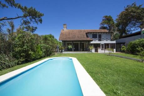 Casas En Playa Brava