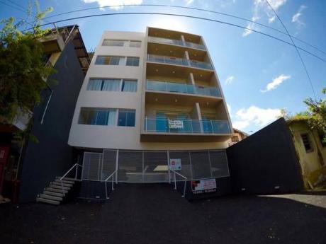 Impecable Vendo Departamento Con Cochera A Estrenar