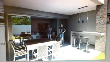 Vendo Duplex En Barrio Herrera, 3 Habitaciones En Suite
