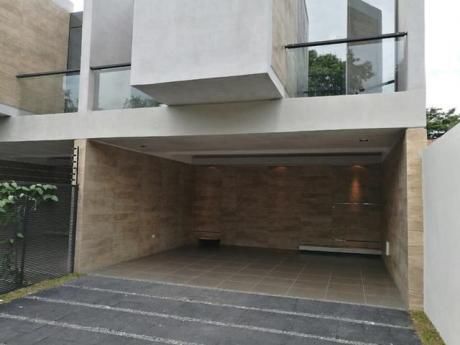 Vendo Duplex Minimalista. Mburucuya