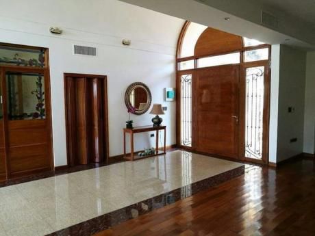 Vendo Exclusiva Residencia En El Dorado