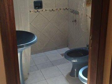 Vendo Duplex En Fernando De La Mora Con Buena Ubicacion