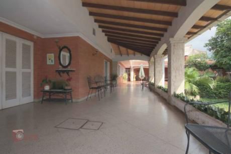 Vendo Espectacular Casa En Sajonia! Zona Residencial