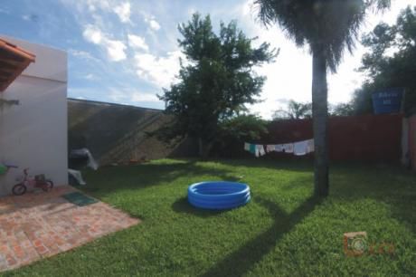 Vendo Cómoda Y Amplia Casa En Lambare! Zona Residencial !