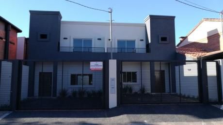 Amplio Y Confortable Duplex A Estrenar En Luque!!! Barrio Villa Adela!!!