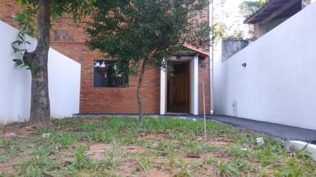 Lambare - Duplex A Estrenar De 4 Dormitorios - Zona Colegio Sek