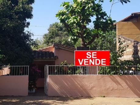 Vendo Casa En Barrio San Pablo ! Frente A La Plaza En 450 Millones !