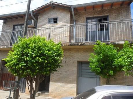 Dos Casas Juntas En Sajonia