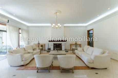 Alquilo Casa Con Piscina En Mcal. Estigarribia