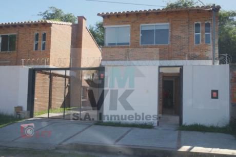 Dúplex En Lambare, Zona Del Yacht Y Golf Club