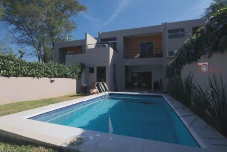 Oferta!! Duplex En Lambare, Zona Yacht Y Golf Club