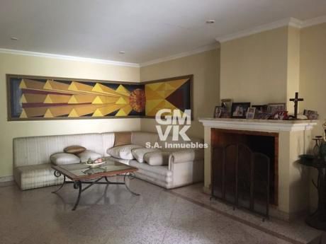 Vendo Propiedad En Barrio Mburucuya, Zona Residencial