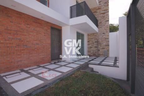 Vendo Hermoso Duplex A Estrenar, Barrio Santa Librada