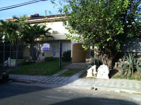 Bº Manora, Amplia Casa Para Vivienda U Oficina