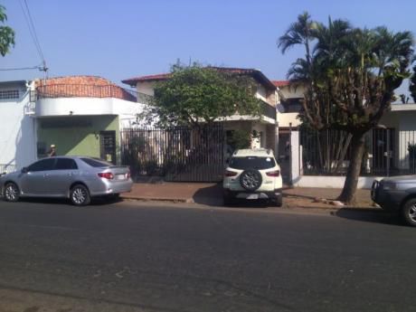 Hermosa Casa En Luque Con Piscina - 4to Barrio Sobre Asfalto