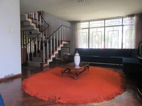 En Venta Exclusiva Casa En El Cercado
