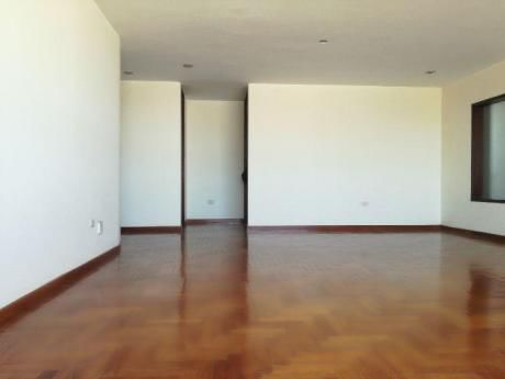Amplio Departamento En Venta En La Mejor Zona De Yanahuara