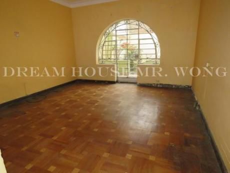 Venta De Amplio Dpto. 1er Piso Puerta A La Calle En Miraflores