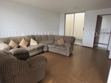 Alquiler De Amplia Casa En Condominio Villa Club - Carabayllo