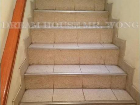 Venta De Edificio De 3 Pisos Bien Ubicado En Huaral