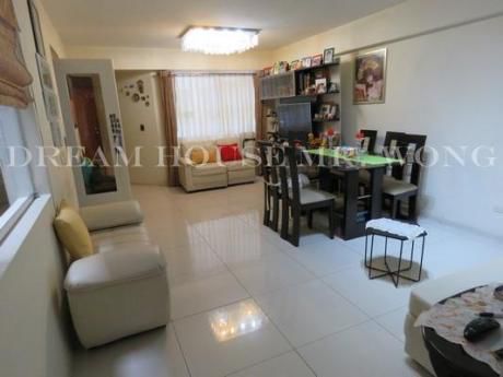 Venta De Amplio Dpto. 2do Piso Bien Distribuido En Miraflores