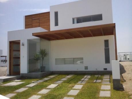 Linda Casa De Playa En Condominio En Venta En Playa Puerto Madero, Impecable