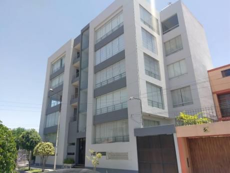 Se Alquila Amplio Dpto Sin Amoblar En Zona Residencial De Cayma - #093
