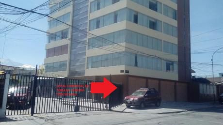 Se Alquila Amplio Local Comercial En Esquina Con Sotano - #021