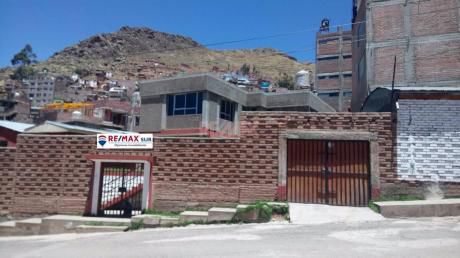 Vendo Amplia Casa En Zona Residencial De Puno