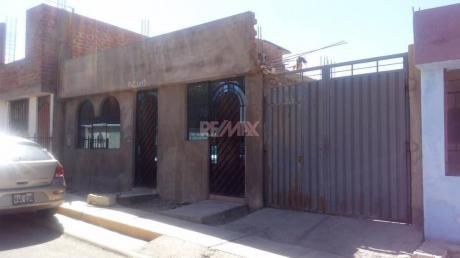 Oportunidad - Vendo Casa En Cerro Colorado Por Viaje