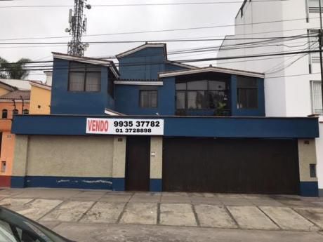 Casa Como Terreno En Venta