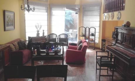Casa En Las Lomas, Muy Buen Estado, Lista P/habitar.