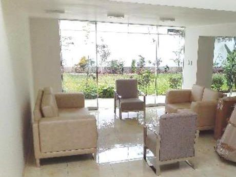 Linda Casa En Los Cactus, Frente A Parque Y Lista P/habitar.