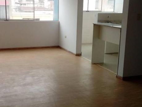 Exclusivo Flat En Edificio Residencial Ubicados Céntrica Zona De Pueblo Libre