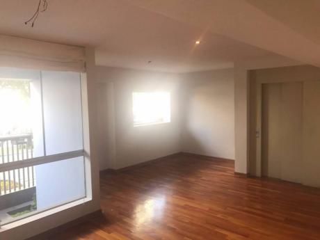 Oportunidad única De Lindo Depa En San Isidro