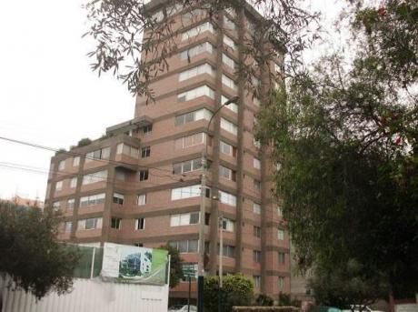 Venta De Departamento San Isidro (a 25 M Del Bosque El Olivar.)