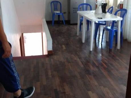Vendo Amplia Casa En Urbanizacion Previ Callao Frente A Zona Comercial