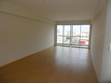 Departamento En Miraflores Independizado Y Vista A La Calle