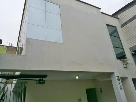 Vendo Local Industrial, De Estreno Ubicado En Chorrillos