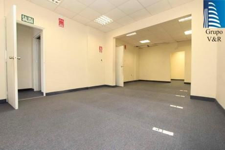 Local Comercial U Oficina En 1er Piso Cerca A Estación Angamos (rh)