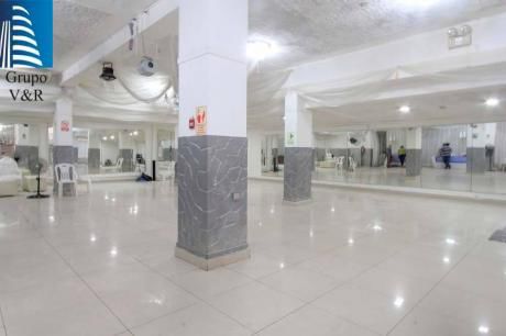 Se Alquila Local Para Eventos En Surco (rh)