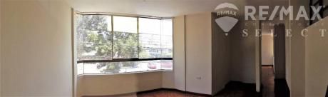 Oficina O Consultorio Excelente Ubicacion, 2 Ambientes Y Recibidor, Yanahuara
