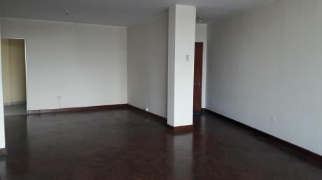 Alquiler De Oficina De 135 M2 En Centro Empresarial