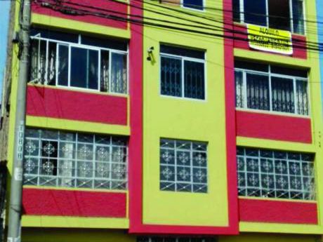 Vendo Edificio – 3 Pisos – Urb. Palermo
