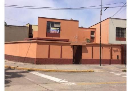 Surco Vista Alegre Esquina Frente A Parque