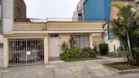 Casa Como Terreno + Terreno Colindante En Pueblo Libre - Precio Negociable