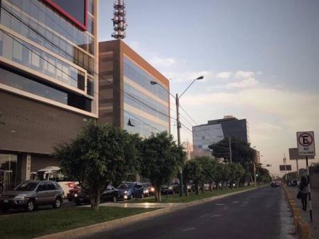 Venta O Alquiler De Oficina En Av Manuel Olguin